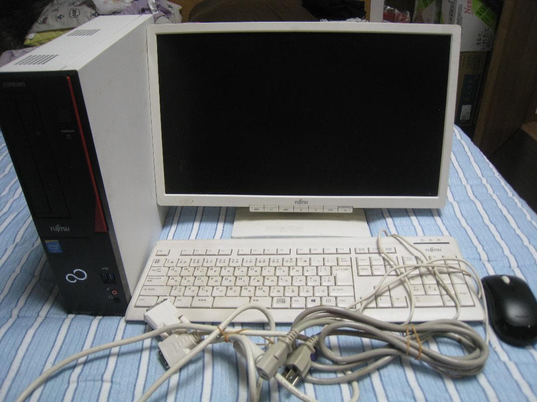 OFFICE付★富士通 ESPRIMO Win7 & モニタ20インチ  即使用