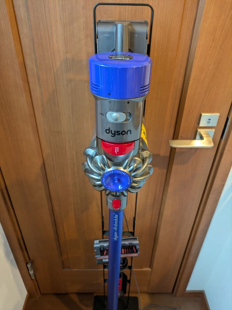 Dyson V8アブソリュート スティッククリーナー 本体　スタンドセット