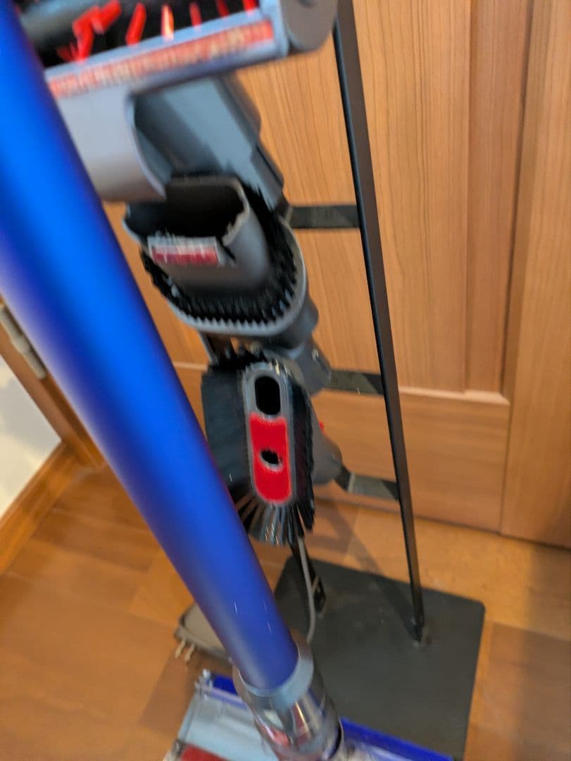 Dyson V8アブソリュート スティッククリーナー 本体　スタンドセット