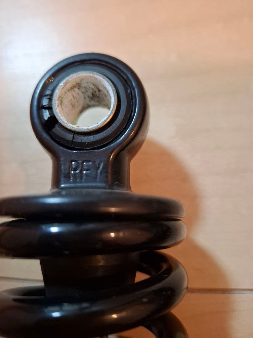 トライアンフ ボンネビル T100 純正スプリング