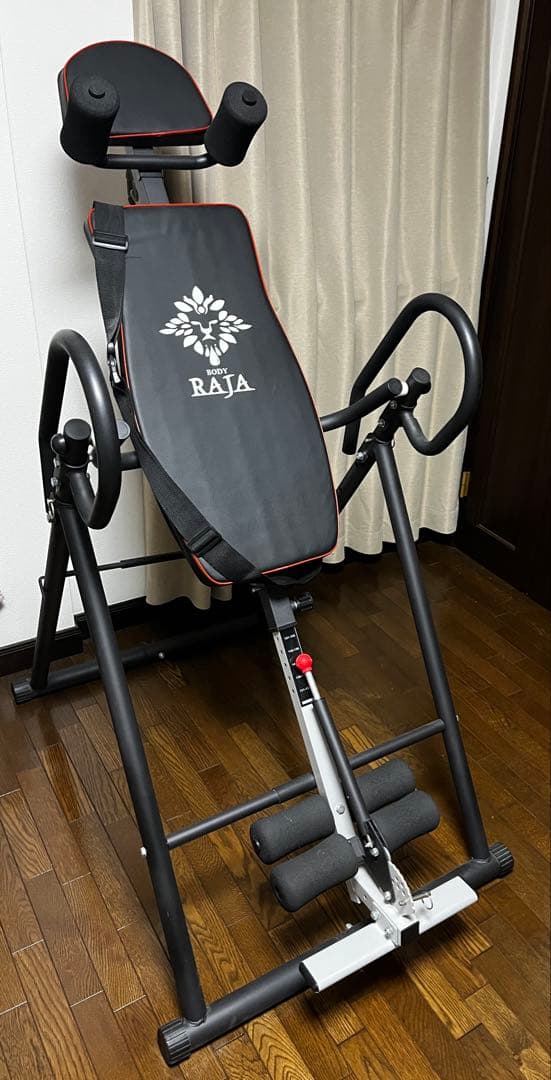 逆さぶら下がり健康器