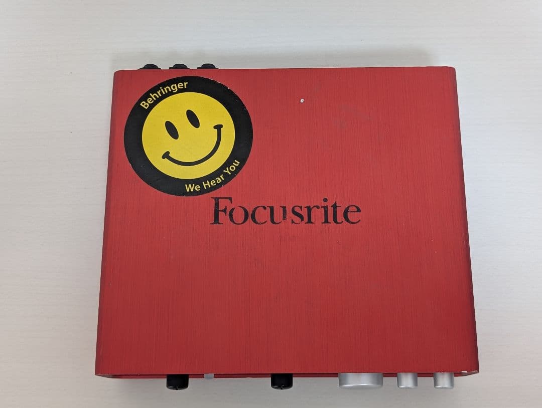 Focusrite Scarlett USBオーディオインターフェース