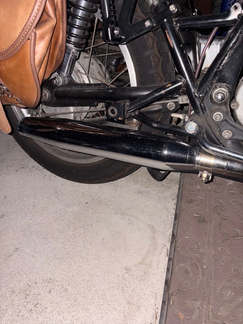 B*b様 ヤマハ　sr400 500 ハーレーマフラー　ワンオフステー　ショート