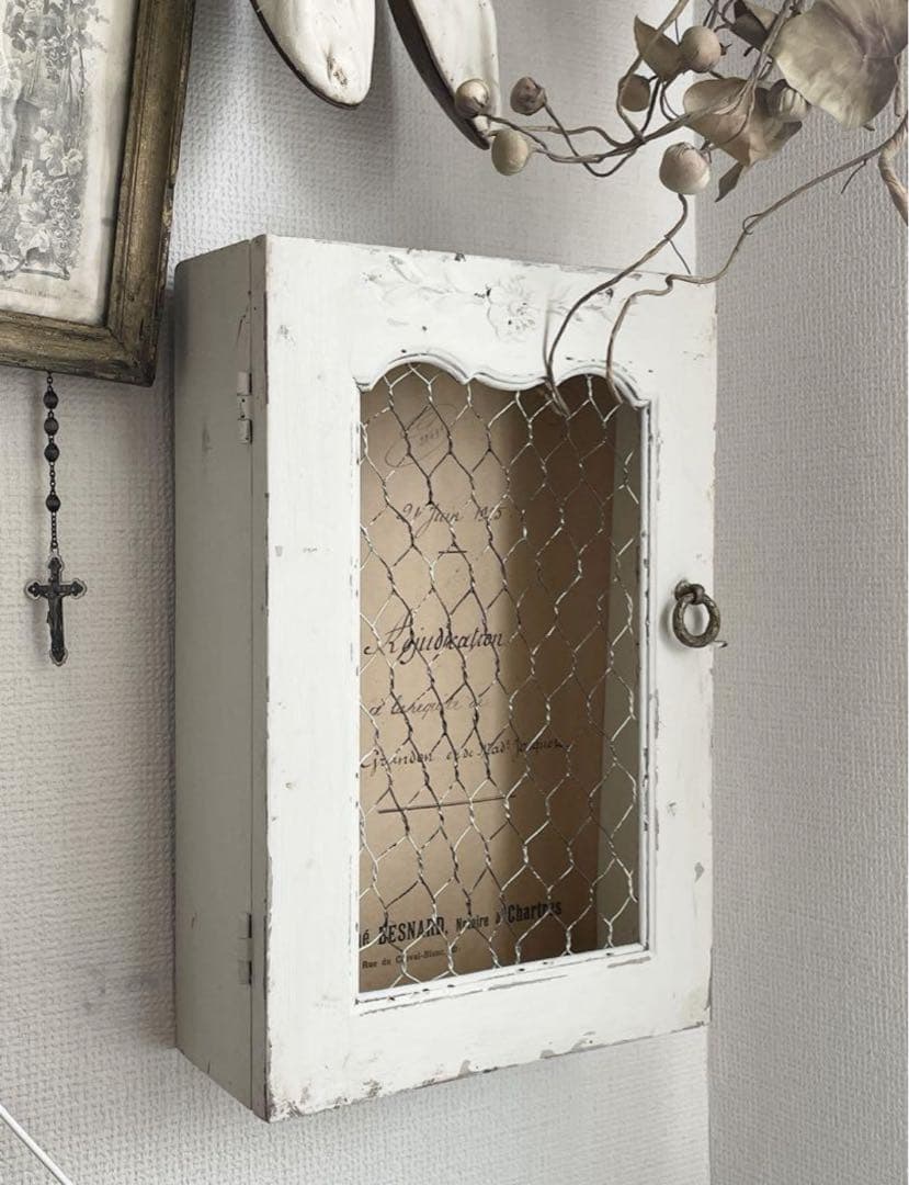 フランスアンティーク　ウォールシェルフ　グリアージュ　棚　壁掛け　白　鍵