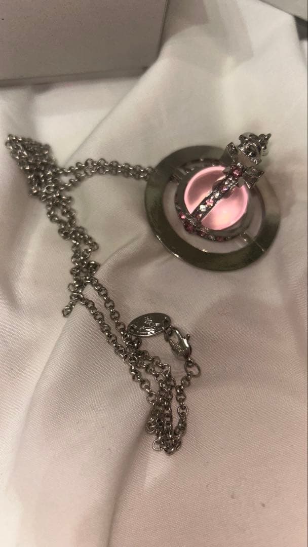 Vivienne Westwood オーブ ネックレス ピンク