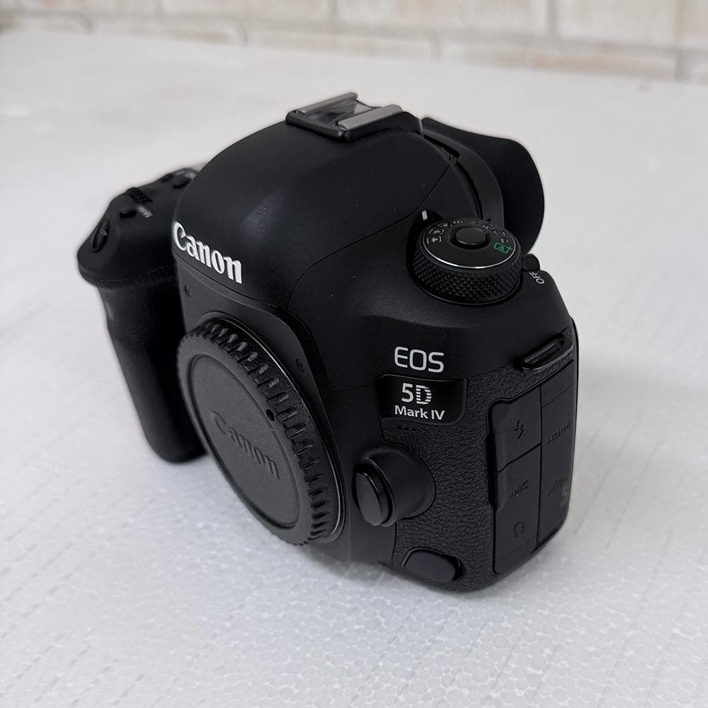EOS 5D Mark IV + ズームレンズ + バッテリーグリップ　おまけ付
