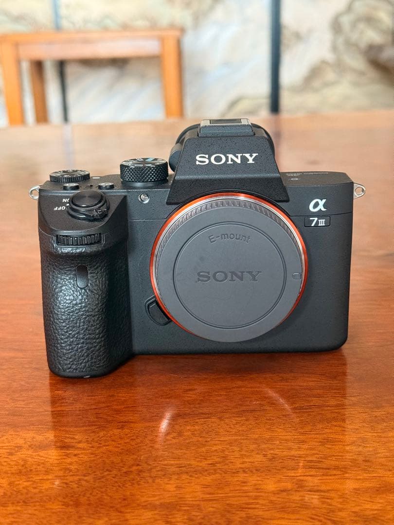 g*n様 SONY α7III美品 【シャッター数6037回】