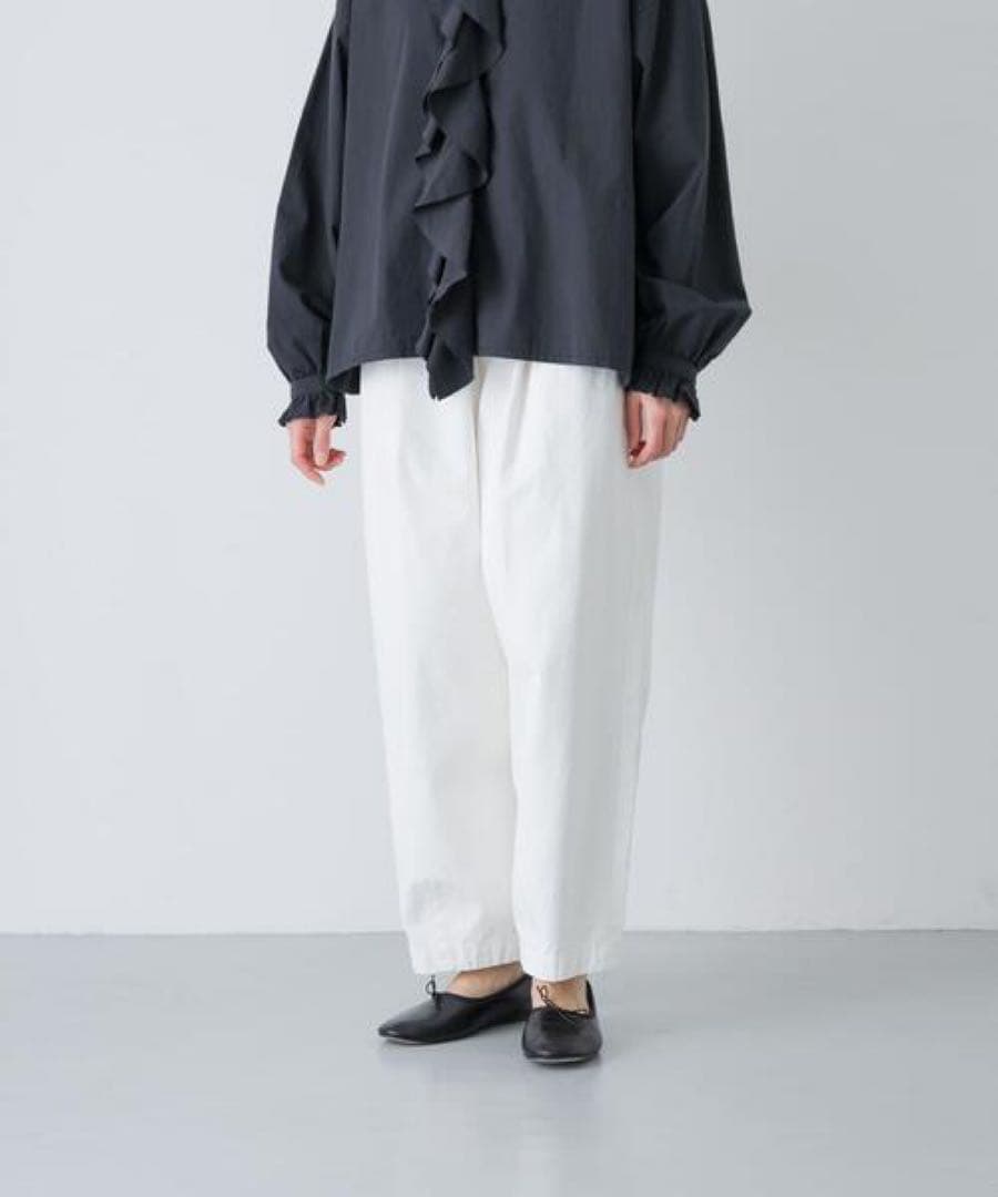 かぐれ　コットンクロップドパンツ　白