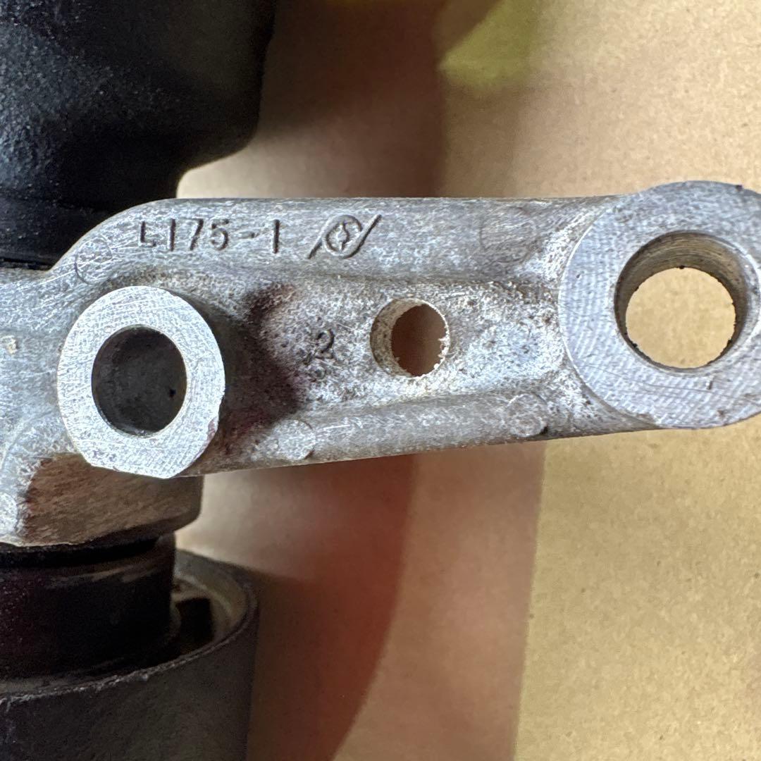 ミラ　L 502S アバンツアートR ドライブシャフト左右