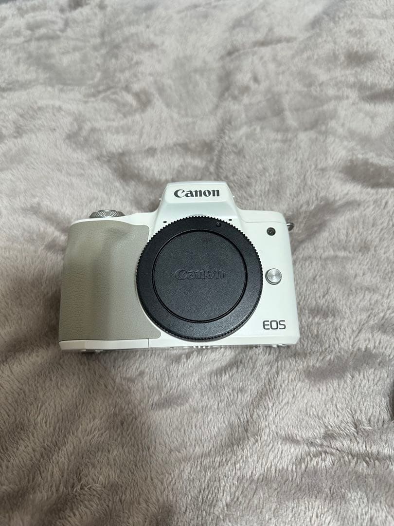 Canon EOS Kiss M2 ホワイト ダブルズーム