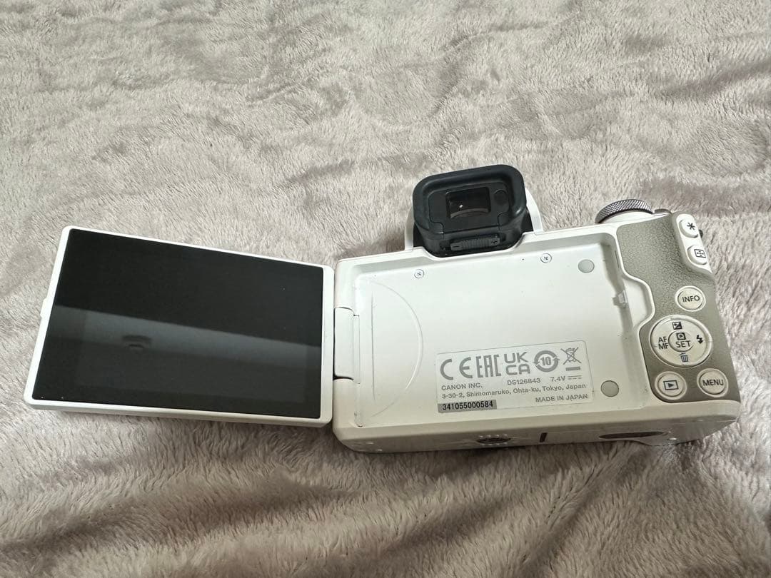 Canon EOS Kiss M2 ホワイト ダブルズーム