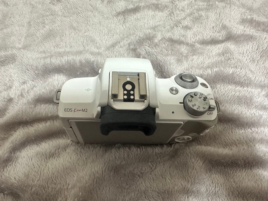 Canon EOS Kiss M2 ホワイト ダブルズーム