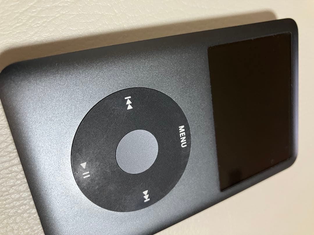 iPod classic 160GB 中古 箱あり 専用ケース付