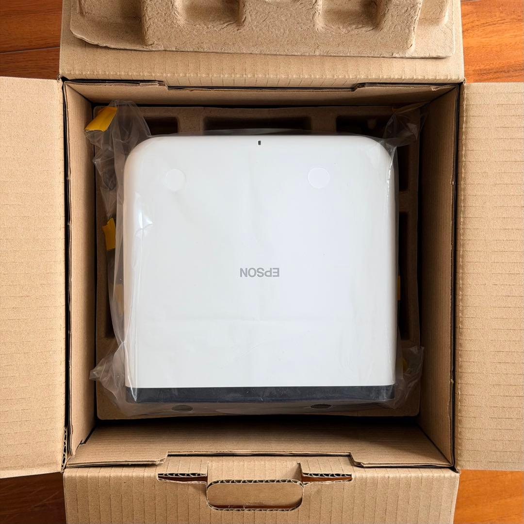 EPSONホームプロジェクター dreamio EF-21W【美品】