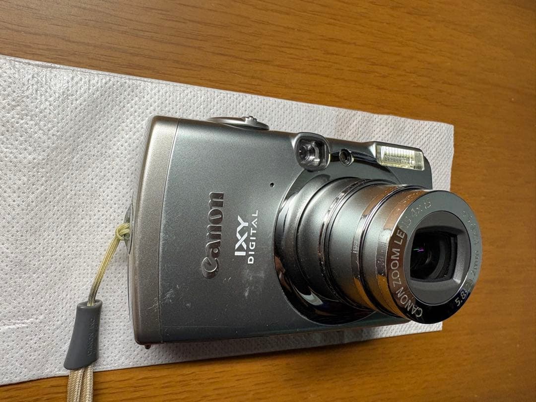 【ジャンク品】IXY DIGITAL 800 IS