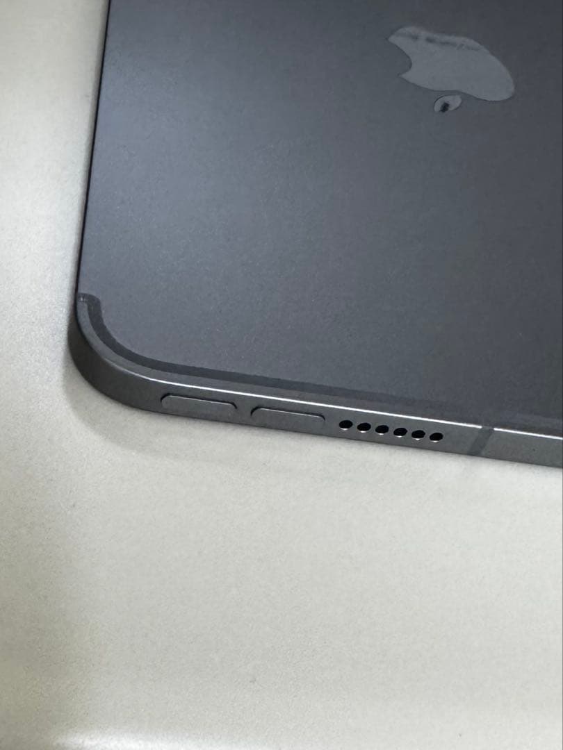 【美品】iPad mini(A17Pro)Wi-Fi +Celluar 第7世代