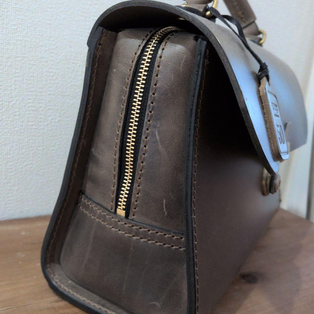 ヘルツ　アオリノハンドバッグ 限定革HERZ