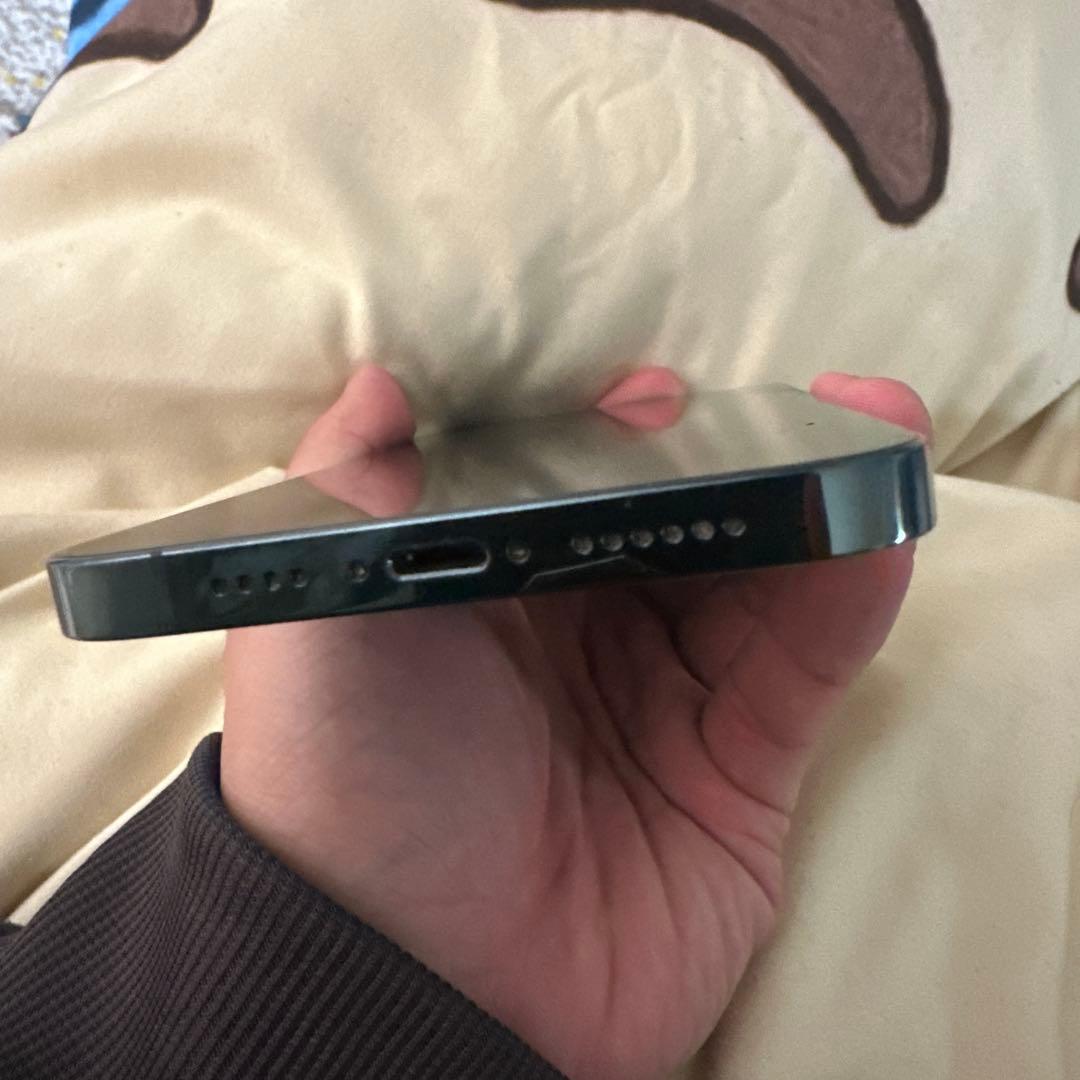 iPhone 12 Pro max 526 タッチパネルが反応が悪い！