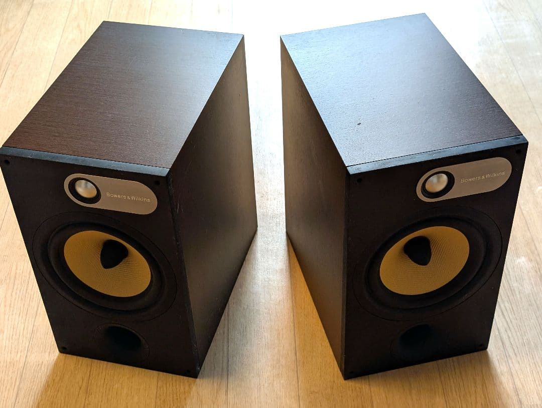 Bowers&Wilkins 685型 ブックシェルフ型スピーカー