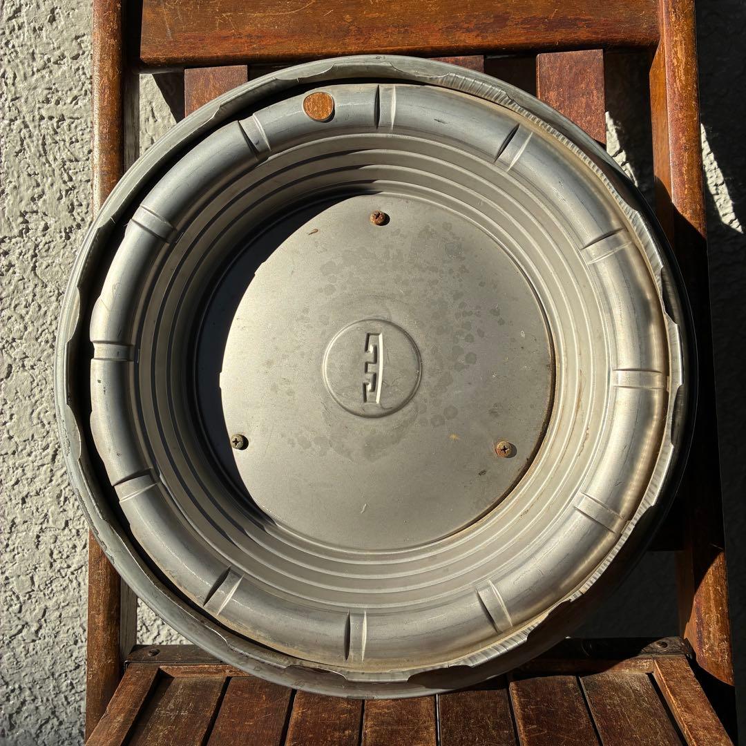 希少品！アメリカヴィンテージアメ車ホイールキャップ　USAガレージ/50s60s