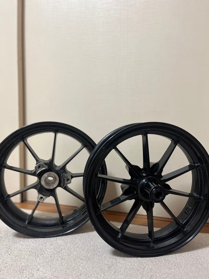 シグナスx 4.5型用　RPMホイール　廃盤　ベアリング、オイルシール新品