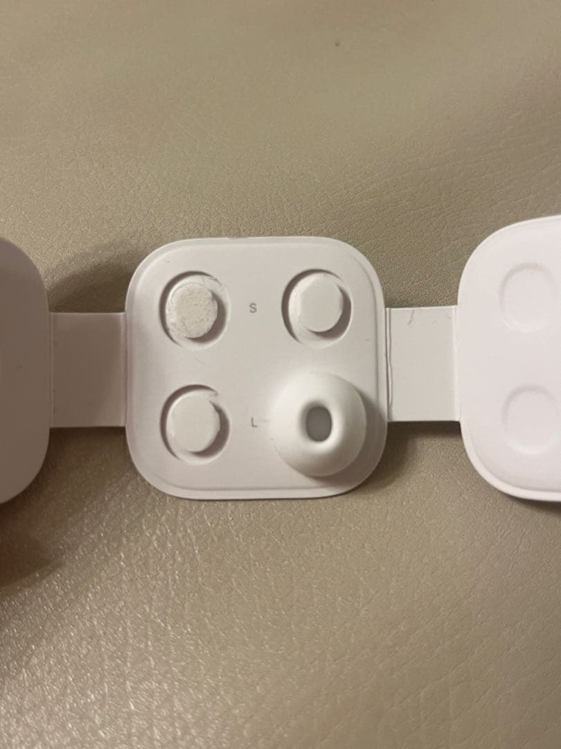 AirPods Pro 本体 左耳 充電ケース付き