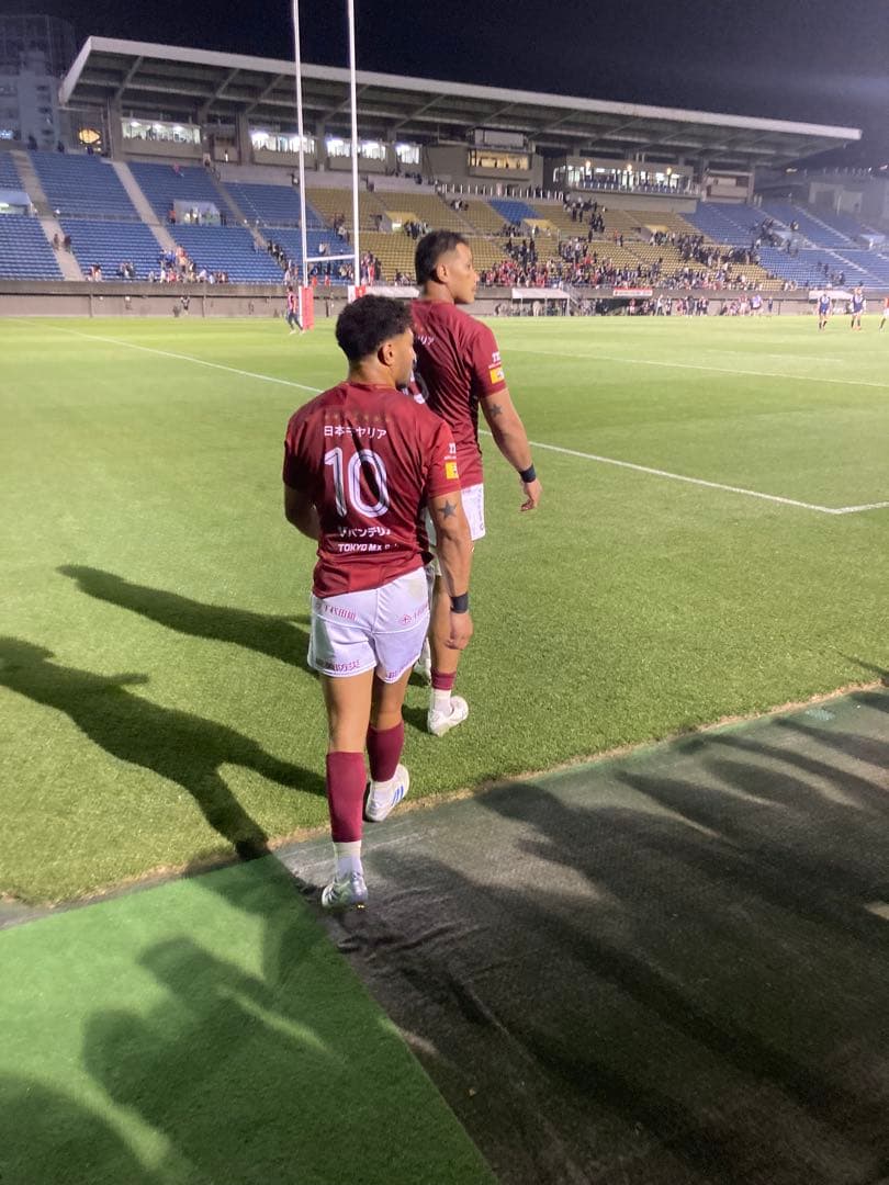 東芝ブレイブルーパス モウンガ・フリゼル・ディアンズ 直筆サイン入り　応援シャツ