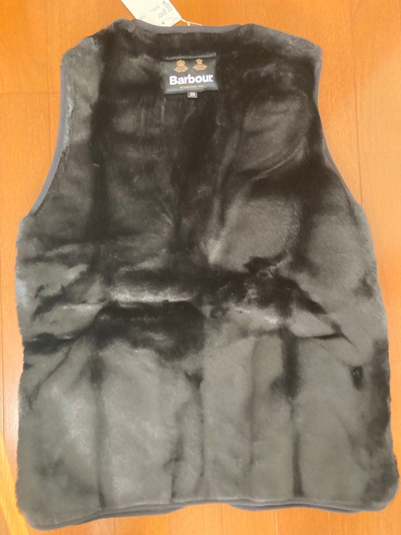 【新品未使用】Barbour バブアー38 ファー ライナー ベスト