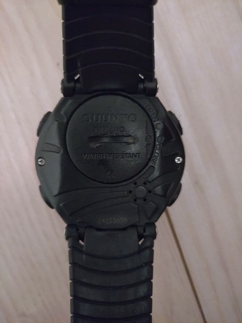 美品 初期型 レア SUUNTO スント VECTOR ベクター 赤 RED