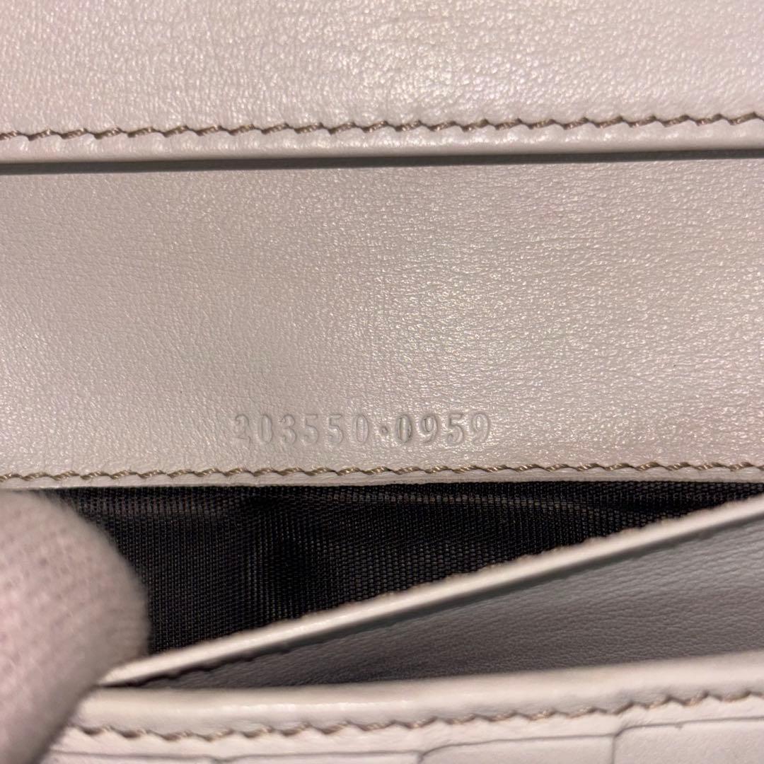 GUCCI GGキャンバス ラブリーハート 長財布 Wホック　白　ロゴ