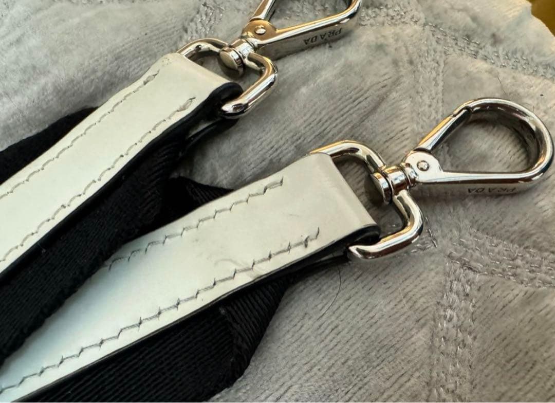 PRADA ショルダー　バック