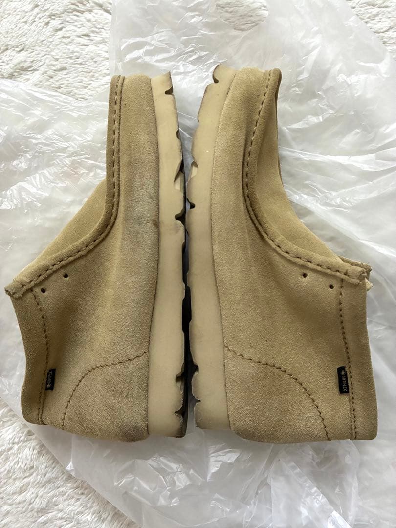 クラークス ビームス別注 コラボ ワラビー ゴアテックス 防水スエード