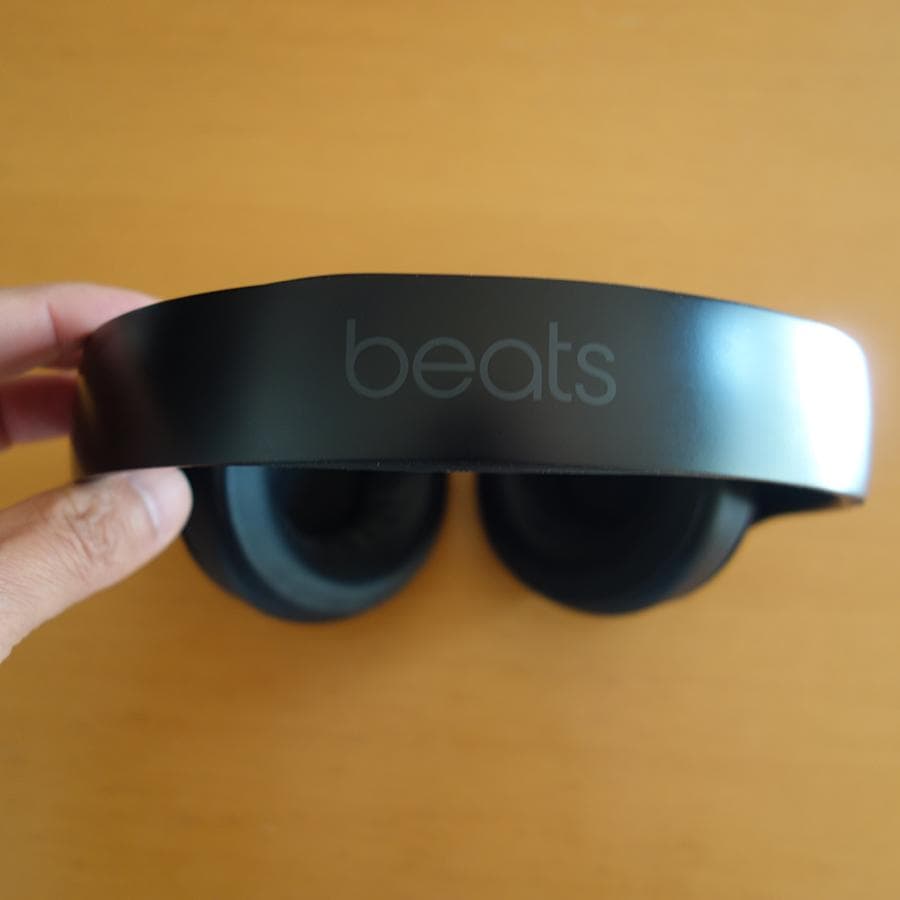 【2022年製美品】BEATS STUDIO3 ワイヤレスヘッドホン 黒