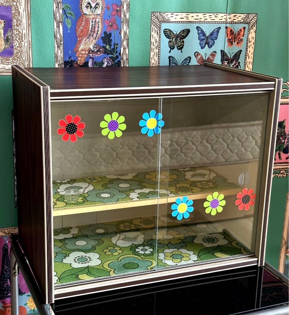 昭和レトロ　食器棚　ショーケース　ガラス戸　飾り棚　レトロポップ