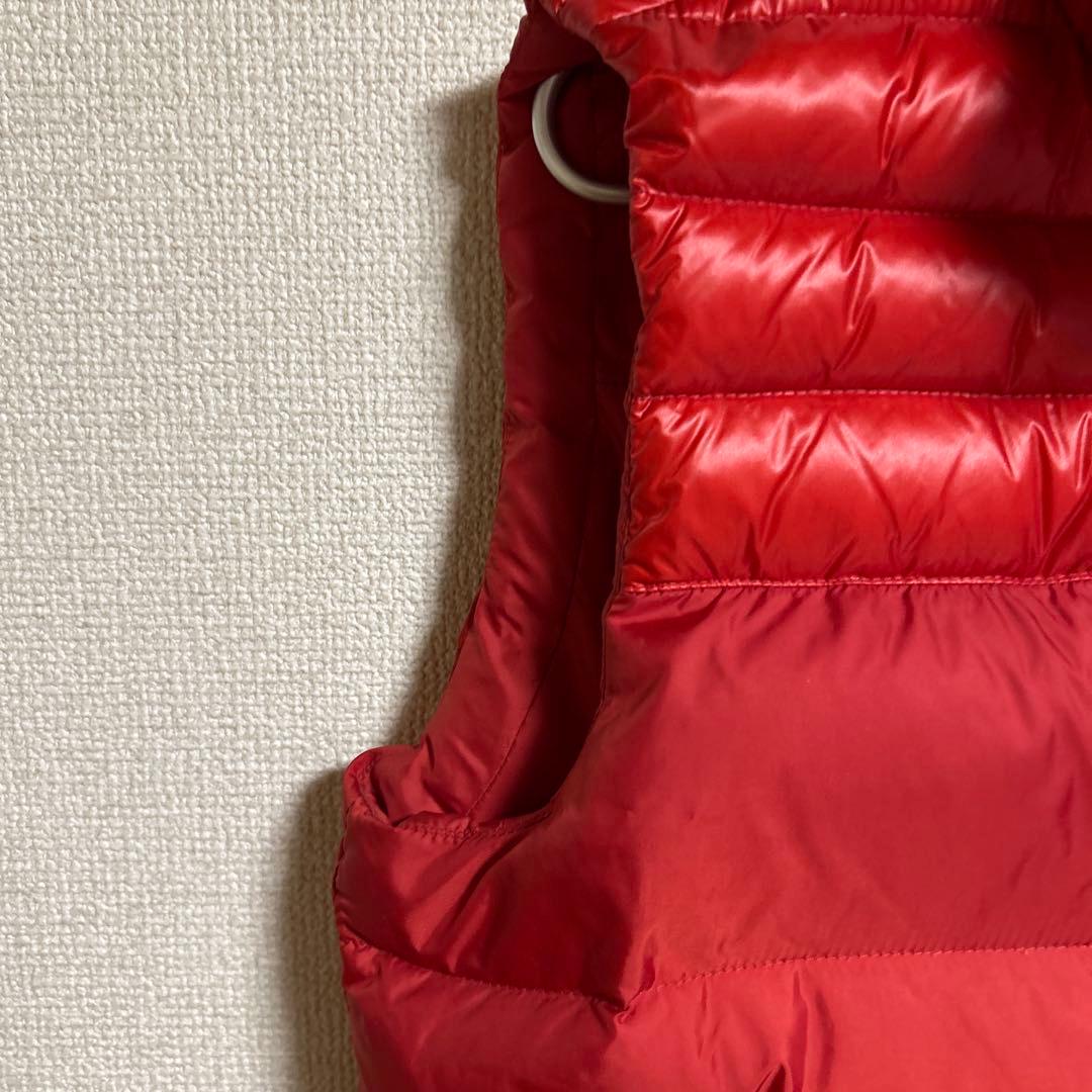 モンクレールレッド ダウンベスト