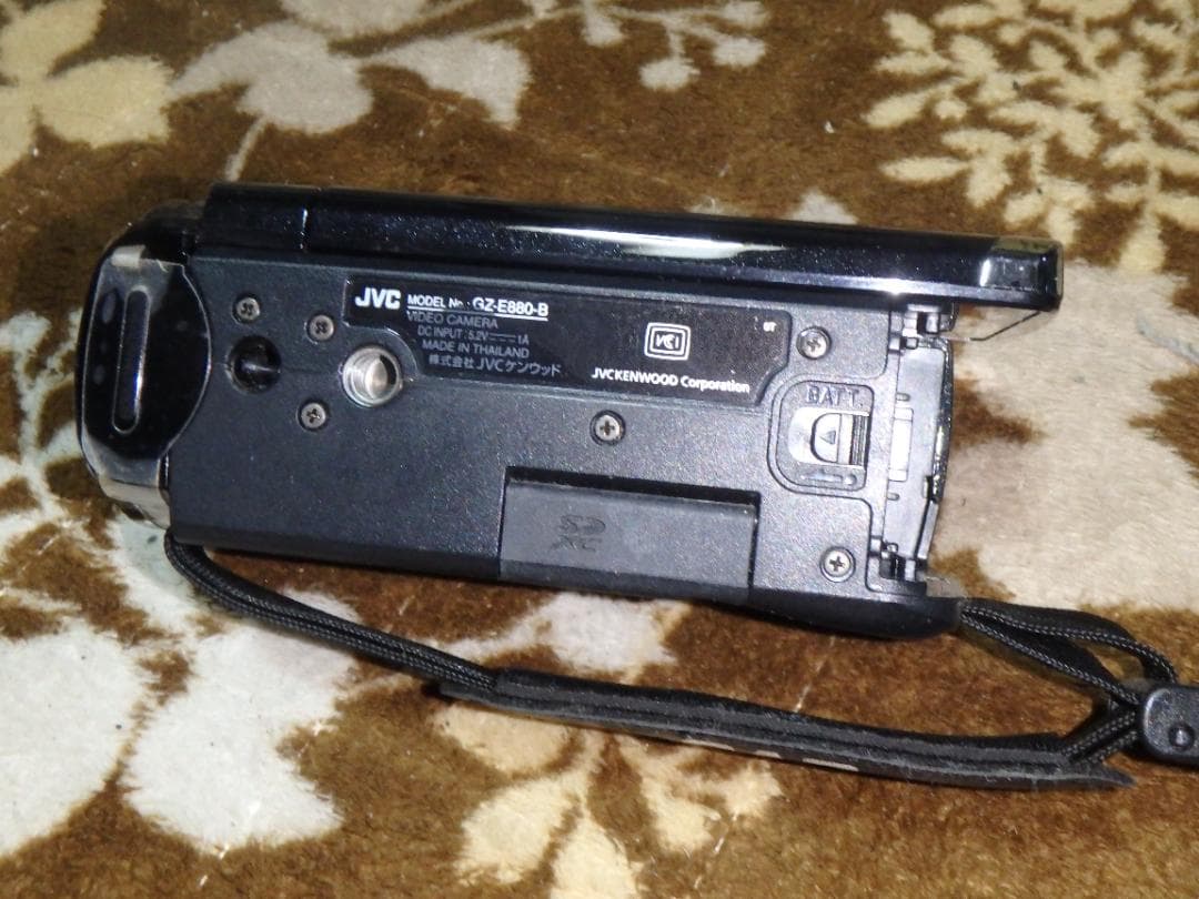 ビクター GZ-E880 エブリオ ビデオカメラ