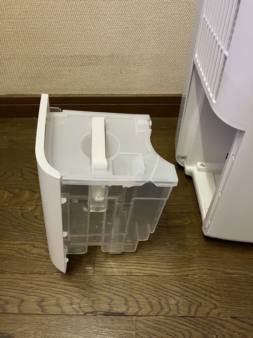 シャープ CM-R100-W 除湿機 2024年製