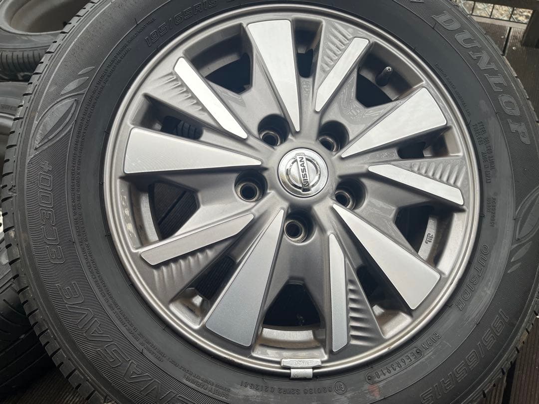 ★日産C27セレナ　e-power 純正アルミ&タイヤセット195/65/R15