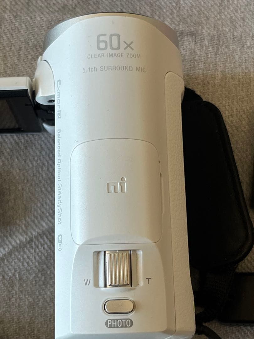 【中古品】SONY HDR-CX670 ビデオカメラ 本体＋おまけ