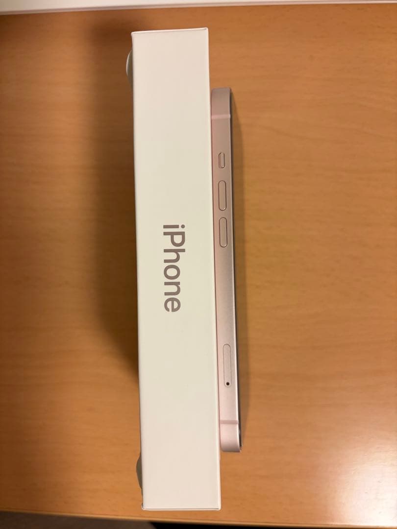 【美品】iPhone13 本体 128GB ピンク 箱、保護フィルム付き