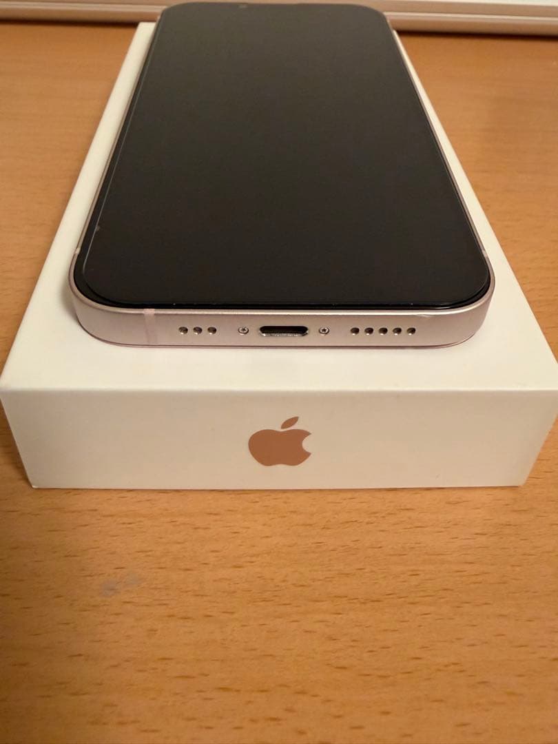 【美品】iPhone13 本体 128GB ピンク 箱、保護フィルム付き
