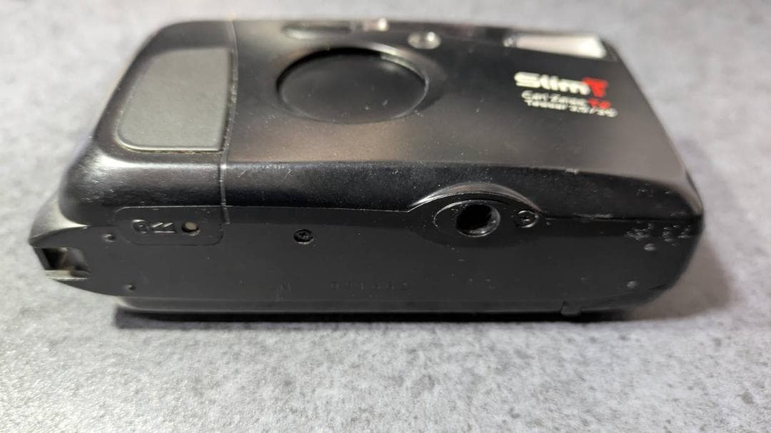 【ジャンク品】KYOCERA 京セラ Slim T コンパクトフィルムカメラ