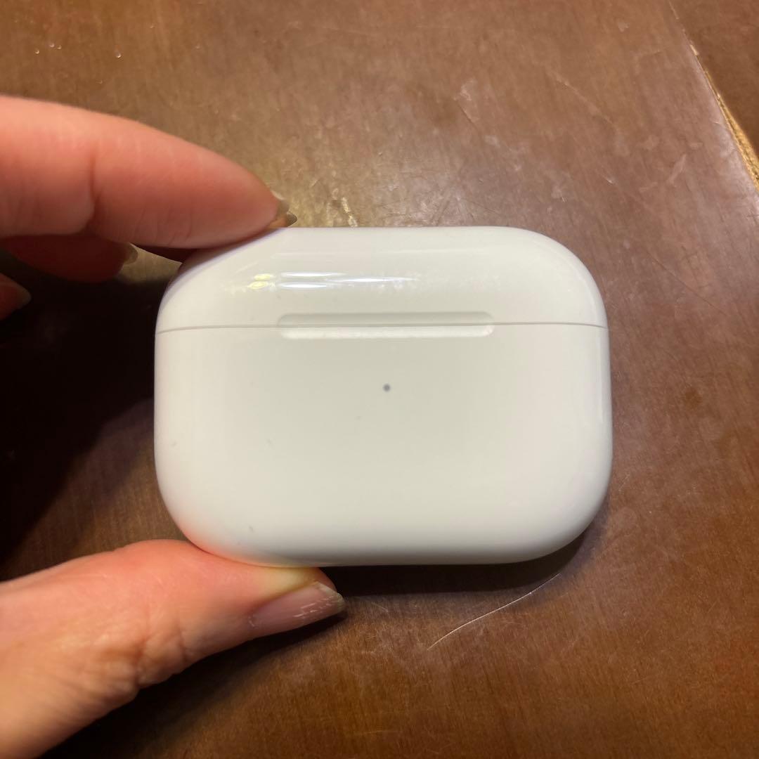 あ*こ様 AirPods Pro 第二世代　　本体 ホワイト