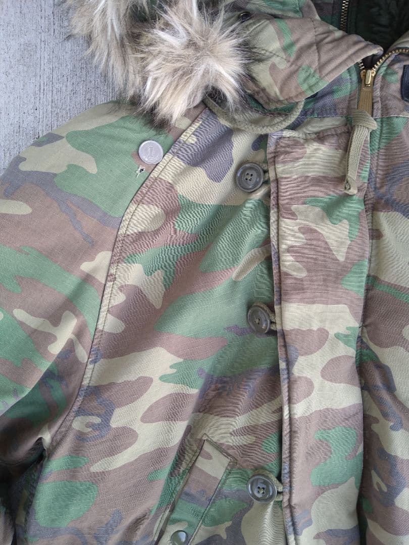 モ*ン様 DENIM & SUPPLY カモフラージュ ミリタリーダウンジャケッ