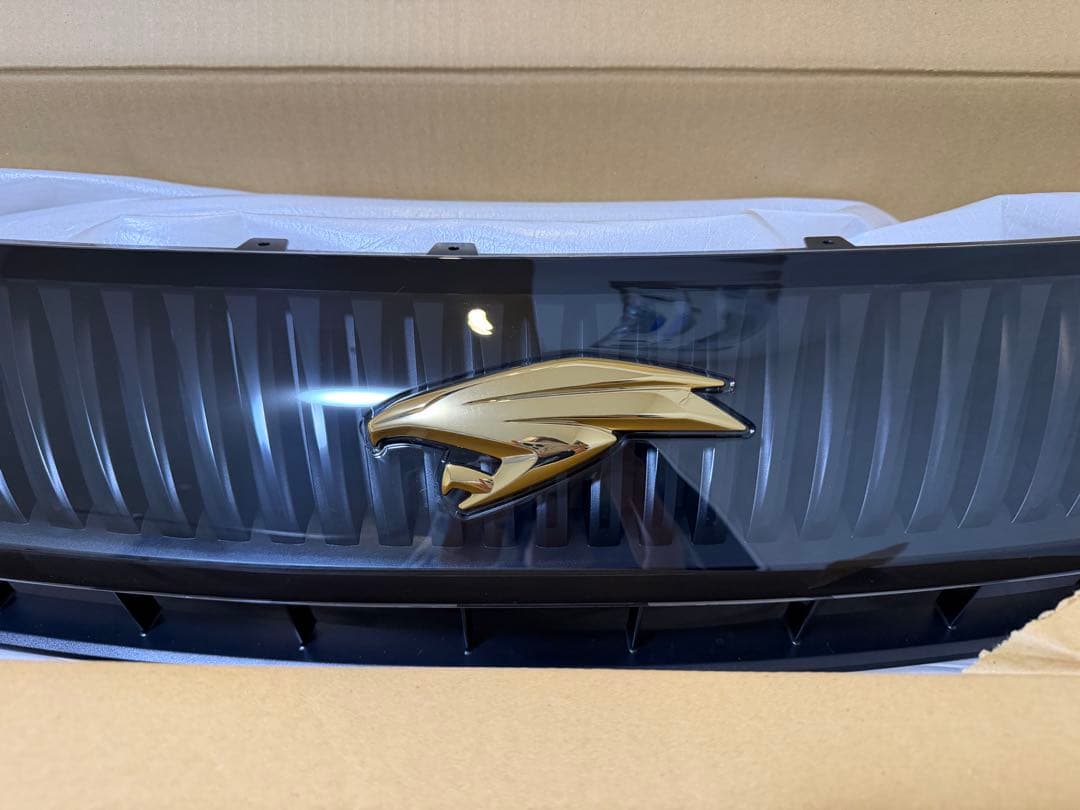 純正　ハリアー　60系　フロントグリル