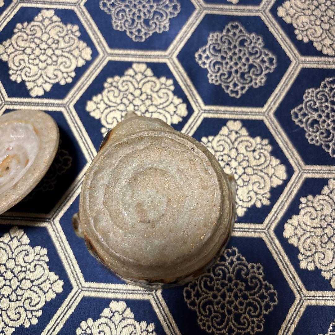 C*C様 蓋付き陶器 署名入り