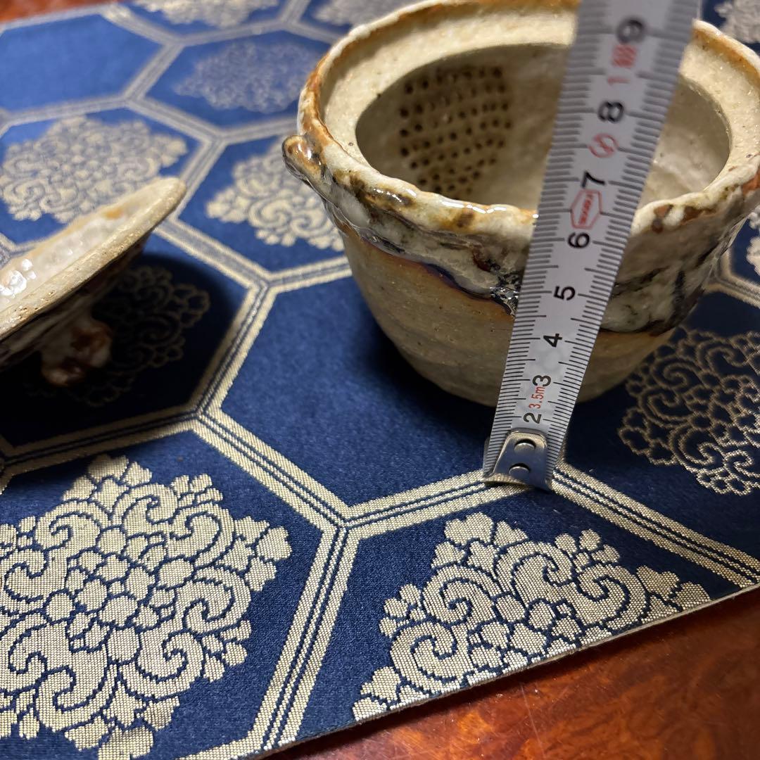 C*C様 蓋付き陶器 署名入り