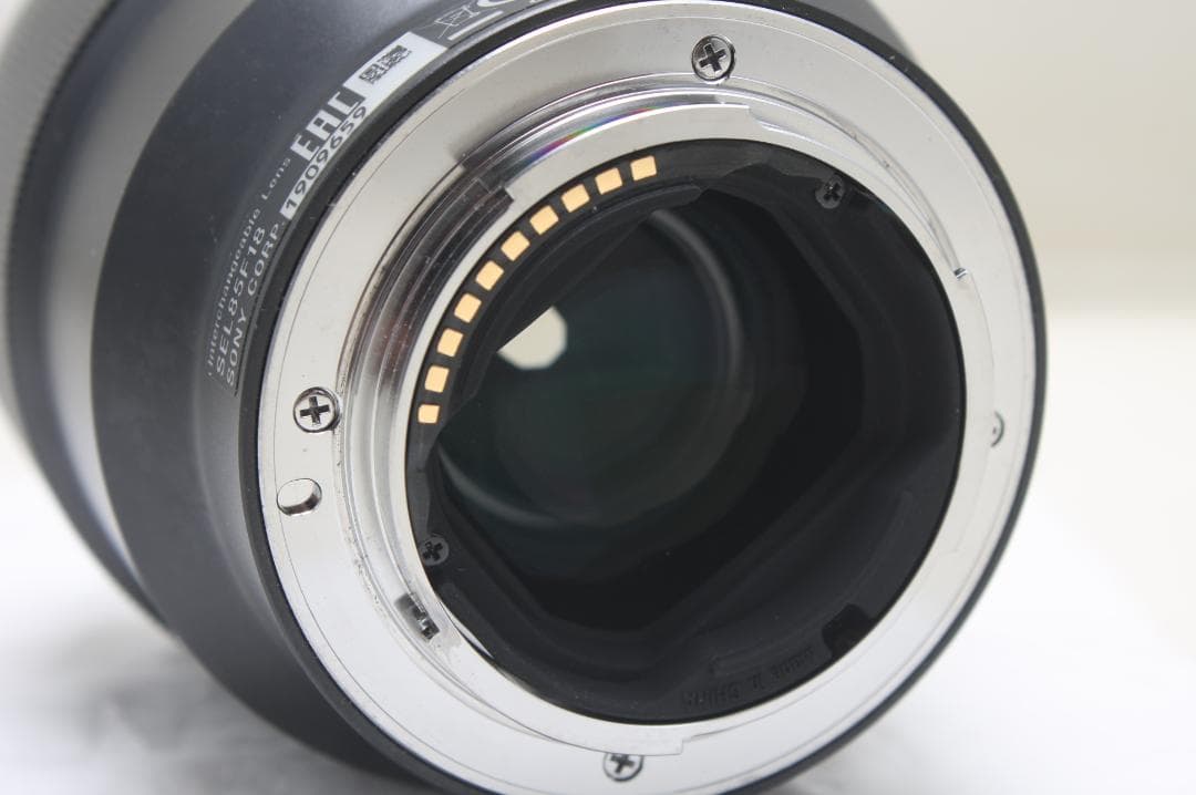 ソニー FE 85mm F1.8 SEL85F18