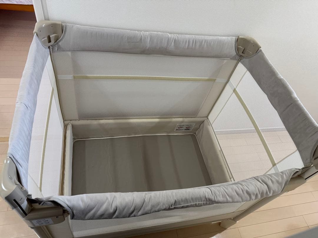 アップリカ ココネルエアープラスAB ベビーベッド