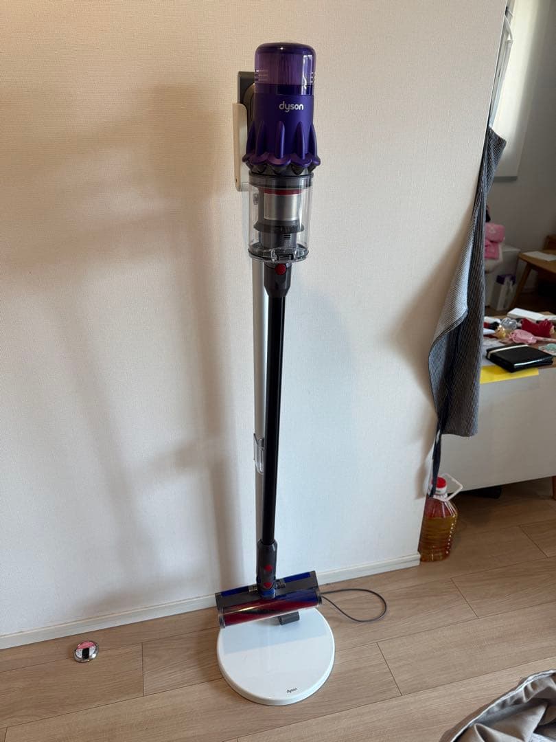 ダイソン Digital Slim Fluffy SV18